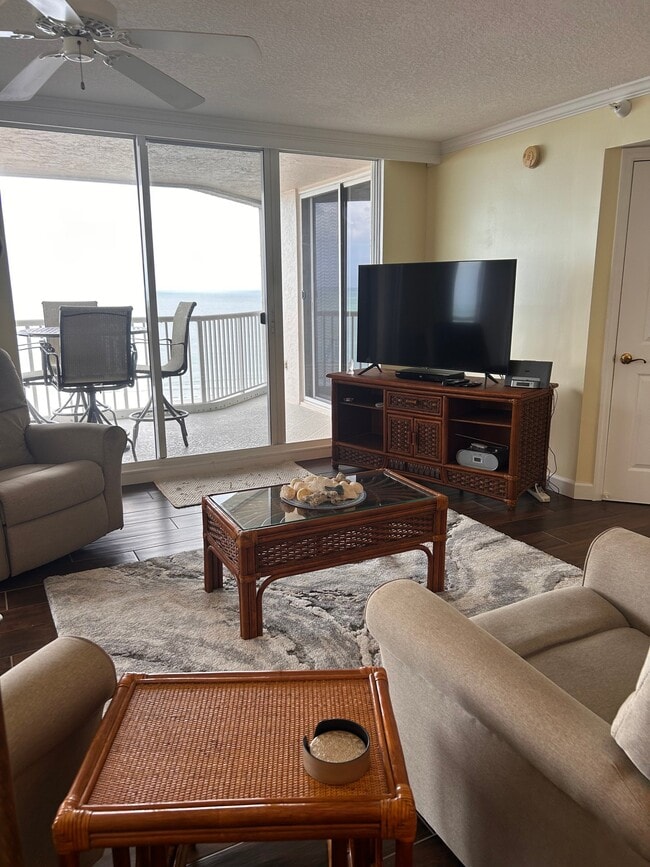 5051 N Hwy A1A, Unit 13-5 in Fort Pierce, FL - Building Photo - Building Photo