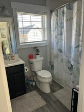 1837 Winn Aly in Charlottesville, VA - Foto de edificio - Building Photo