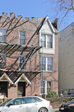 18-41 Ditmars Blvd in Astoria, NY - Building Photo - Building Photo