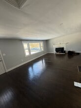 167 Nursery Rd in Falmouth, MA - Building Photo - Building Photo