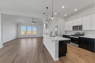 12318 Liberty Vlg Dr in Cypress, TX - Building Photo - Building Photo