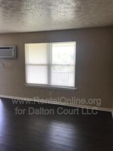 1972 Cambridge Dr in Lexington, KY - Building Photo - Building Photo