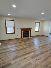 440 Hi View Dr, Unit 450 in Brookfield, WI - Building Photo - Building Photo