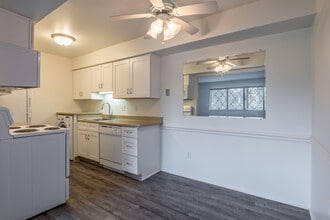 Fox Glen Apartments in Saginaw, MI - Foto de edificio - Interior Photo