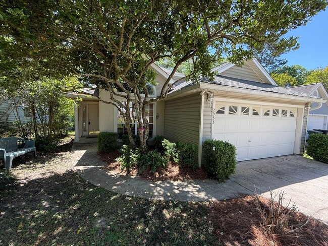 property at 2933 Tewkesbury Trce