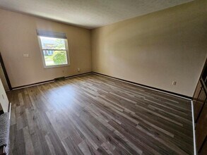 5013 Godown Rd in Columbus, OH - Building Photo - Building Photo