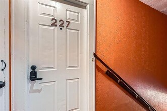 225 S Oak Cliff Blvd in Dallas, TX - Building Photo - Building Photo