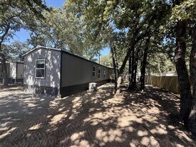 1808 Sheila Dr in Azle, TX - Building Photo