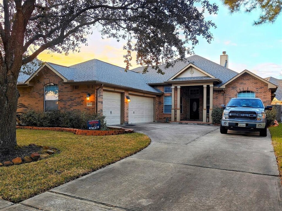 20710 Wagon Bridge Ln in Cypress, TX - Building Photo