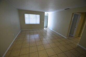 2237 Bordeau Ct-Unit -3 in Auburndale, FL - Foto de edificio - Building Photo