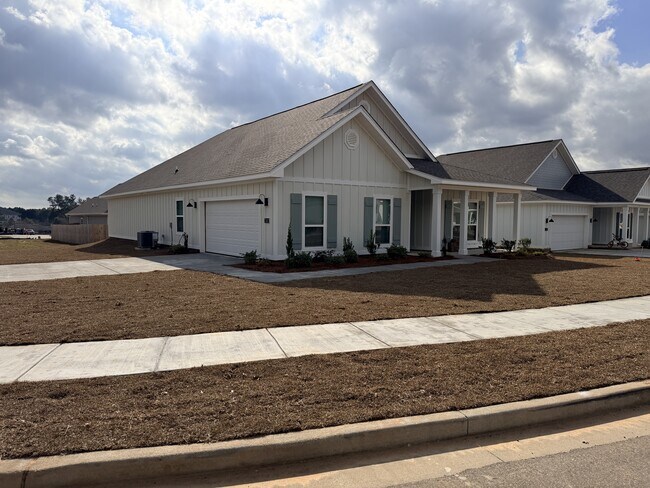 7307 Hawkins Mnr in Mobile, AL - Building Photo - Building Photo