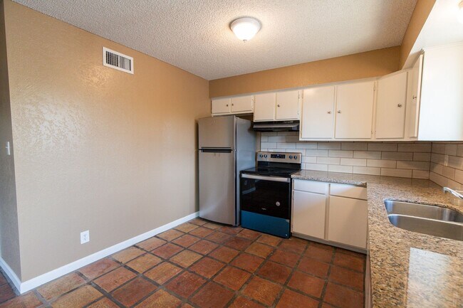 1324 E Peoria Ave in Phoenix, AZ - Building Photo - Building Photo