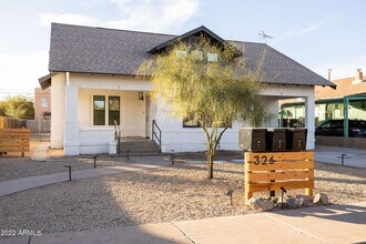 326 N 17th Dr in Phoenix, AZ - Building Photo - Building Photo