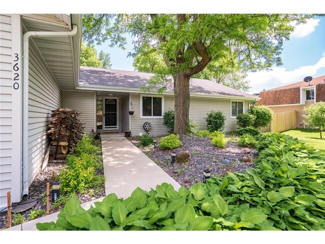 3620 Saratoga Ln N in Plymouth, MN - Building Photo - Building Photo