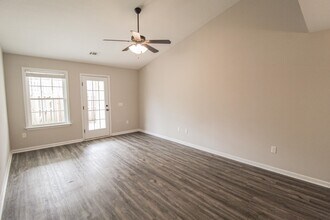 562 Deerchase Ct in Statesboro, GA - Building Photo - Building Photo