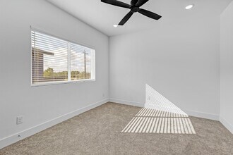 3002 Alpha Wolf Ct in College Station, TX - Foto de edificio - Building Photo