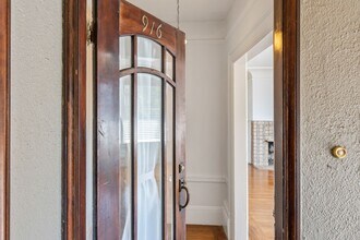 916 Ashbury St-Unit -916 Ashbury Street in San Francisco, CA - Building Photo - Building Photo