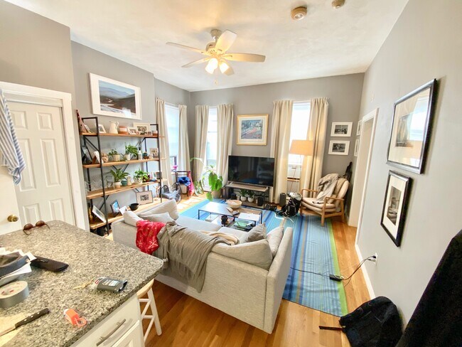 664 Tremont St, Unit 4