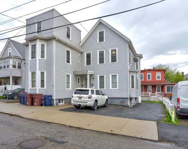 property at 46 Wyllis Ave