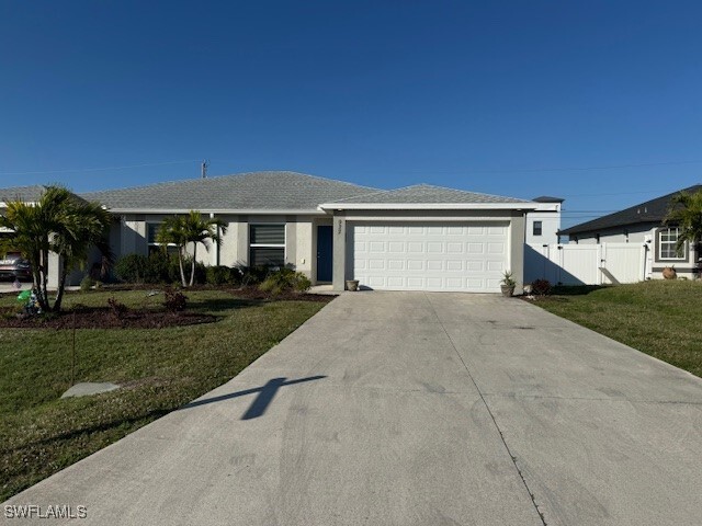 922 SW 7th Ct in Cape Coral, FL - Building Photo