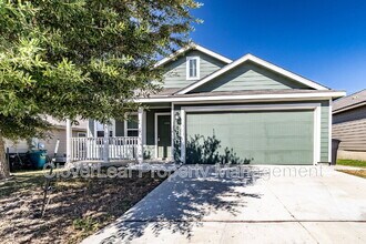 10214 Robbins Grove in San Antonio, TX - Building Photo - Building Photo