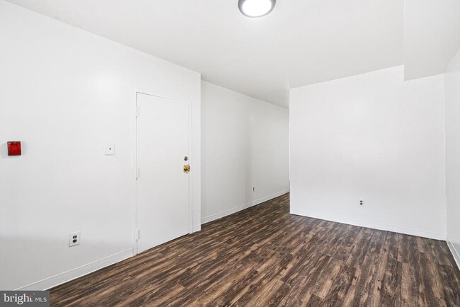864 N 42nd St in Philadelphia, PA - Building Photo - Building Photo