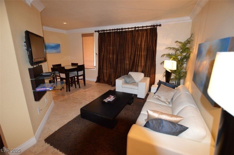 230 E Flamingo Rd, Unit 230 in Las Vegas, NV - Foto de edificio