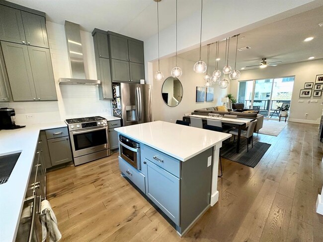 4404 Authentic Dr in Austin, TX - Building Photo - Building Photo