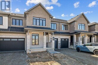 68 Vly Trl Pl in Hamilton, ON - Building Photo - Building Photo