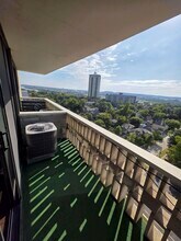 1502 S Boulder Ave, Unit 12 E in Tulsa, OK - Building Photo - Building Photo
