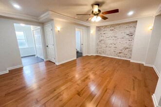 62 Ann Cir in Cartersville, GA - Foto de edificio - Building Photo