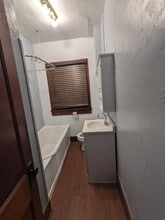 214 W 10th Ave, Unit 1 in Winfield, KS - Building Photo - Building Photo