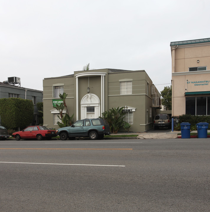 1623-1627 Hillhurst Ave in Los Angeles, CA - Foto de edificio