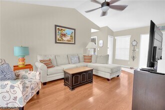 3749 SW 1st Pl in Cape Coral, FL - Building Photo - Building Photo