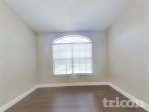 3598 N Biscayne Dr in North Port, FL - Building Photo - Building Photo