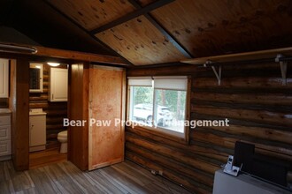 32993 Snowshoe Rd in Evergreen, CO - Building Photo - Building Photo