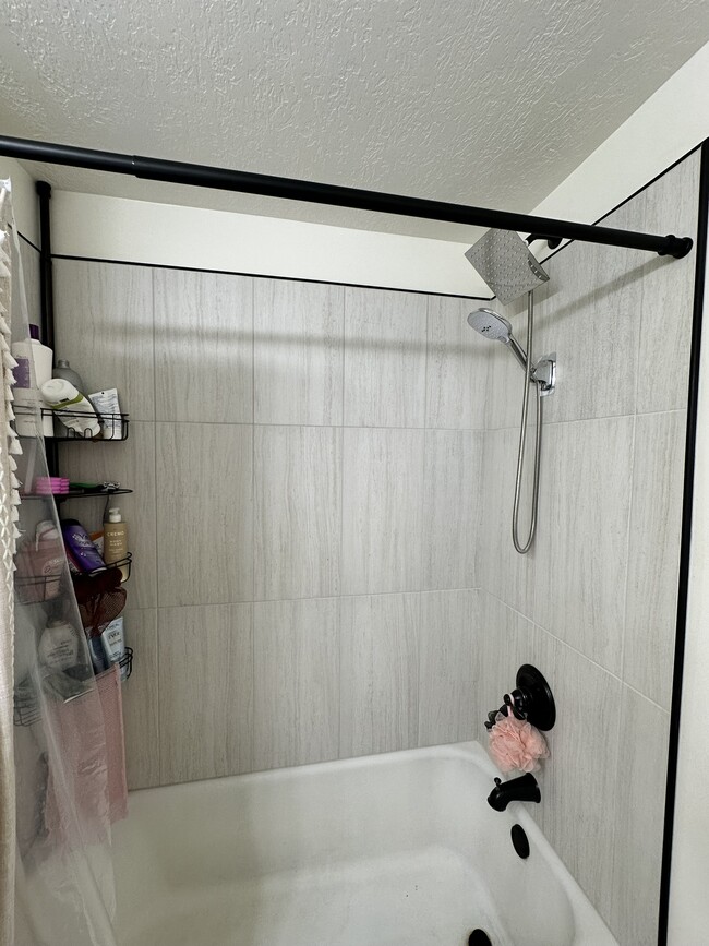 537 S Water St in Kent, OH - Foto de edificio - Building Photo