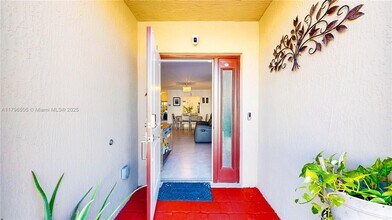 545 NE 5th St in Florida City, FL - Building Photo - Building Photo