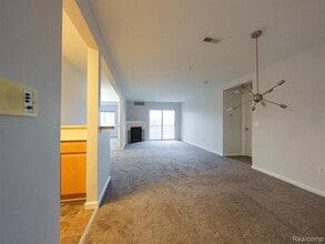 1388 Constance Dr in Pontiac, MI - Building Photo - Building Photo