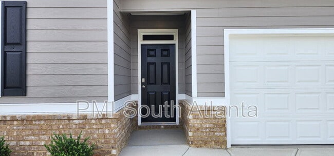 8603 Secretariat Dr in Lithonia, GA - Building Photo - Building Photo