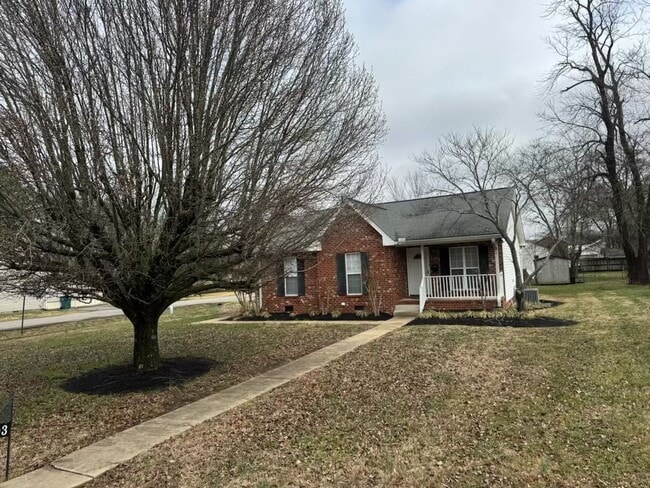 403 S Tarver Ave in Lebanon, TN - Building Photo - Building Photo