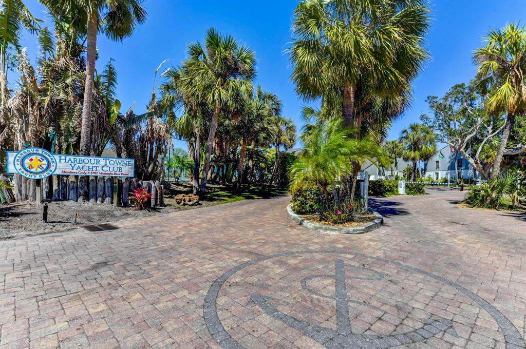 1269 Dockside Pl in Sarasota, FL - Building Photo