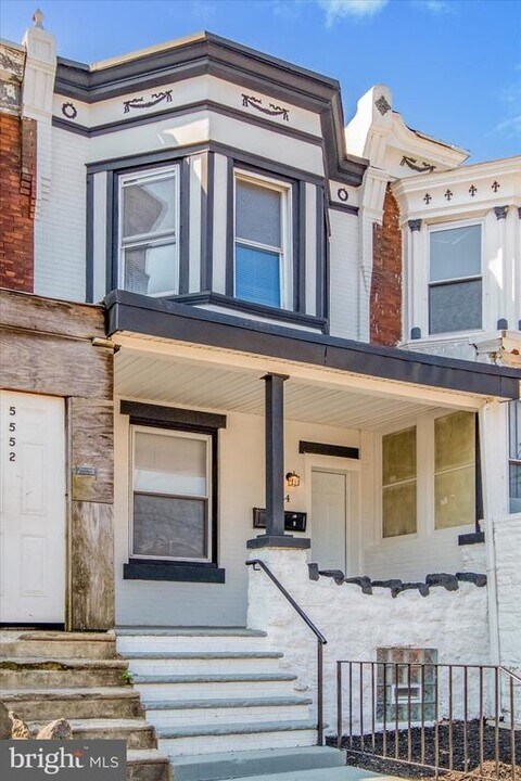 5554 Lansdowne Ave in Philadelphia, PA - Building Photo