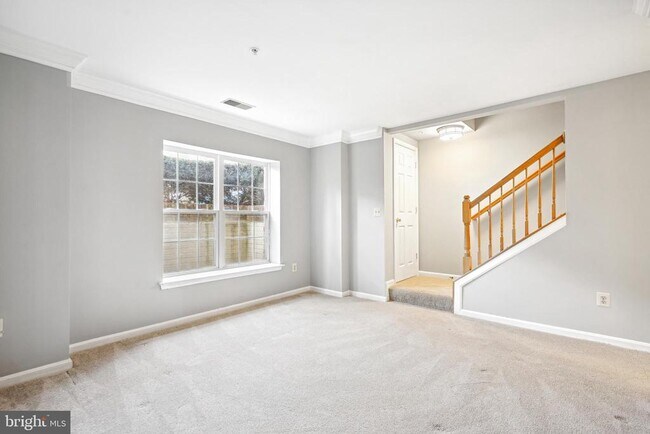 1577 Leeds Castle Dr in Vienna, VA - Building Photo - Building Photo