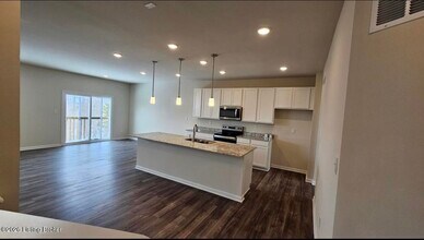 3021 Aiken Back Ln in La Grange, KY - Building Photo - Building Photo