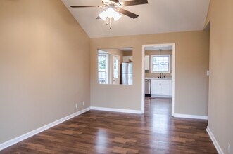 134 Monarch Ln in Clarksville, TN - Building Photo - Building Photo