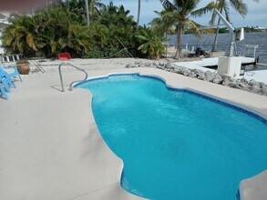 1655 Sunrise Dr in Big Pine Key, FL - Building Photo - Building Photo