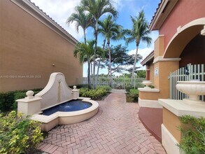 6141 NW 115th Pl in Doral, FL - Building Photo - Building Photo
