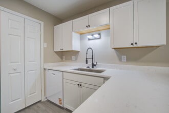 9621 N Cardinal Dr in Ladson, SC - Building Photo - Building Photo