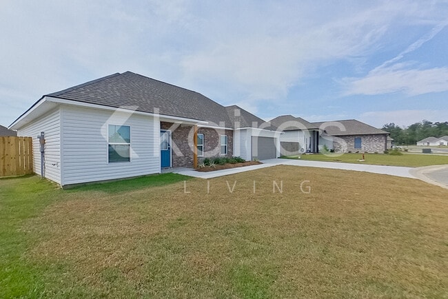 13784 Willowmore Dr in Denham Springs, LA - Building Photo - Building Photo